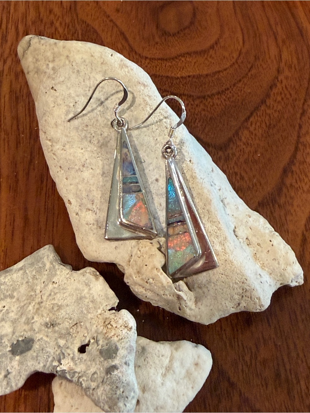 *Estate Jewelry* Southwestern Hallmark Opal Inlay Sterling Silver Earrings